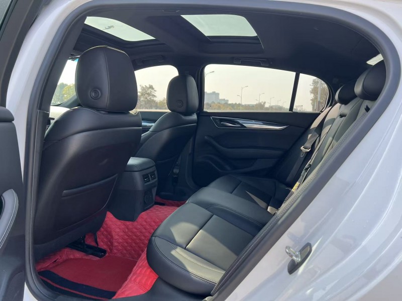 盐城20年凯迪拉克CT55