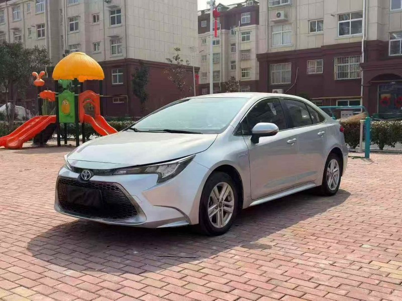 东营21年丰田雷凌3