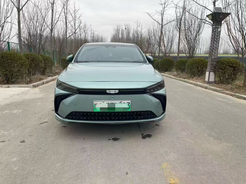 济宁23年吉利几何1