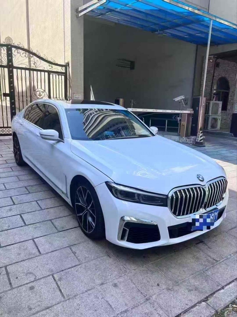 南平16年宝马7系2