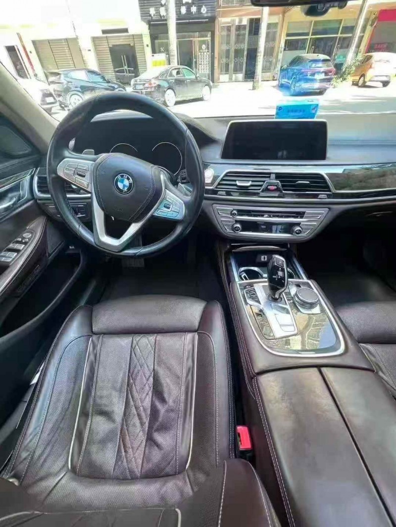 南平16年宝马7系6