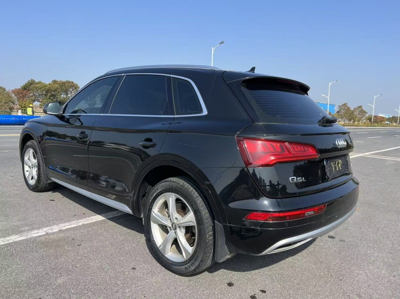 盐城19年奥迪Q58