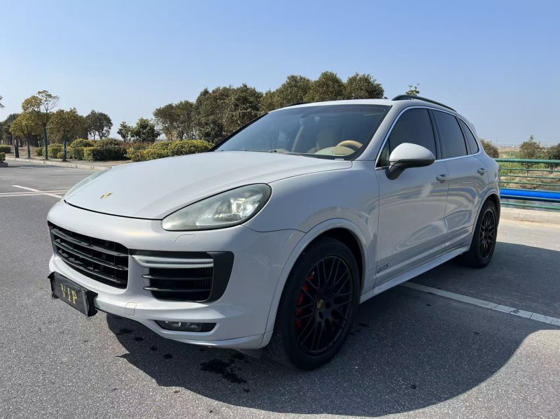 盐城15年保时捷卡宴3