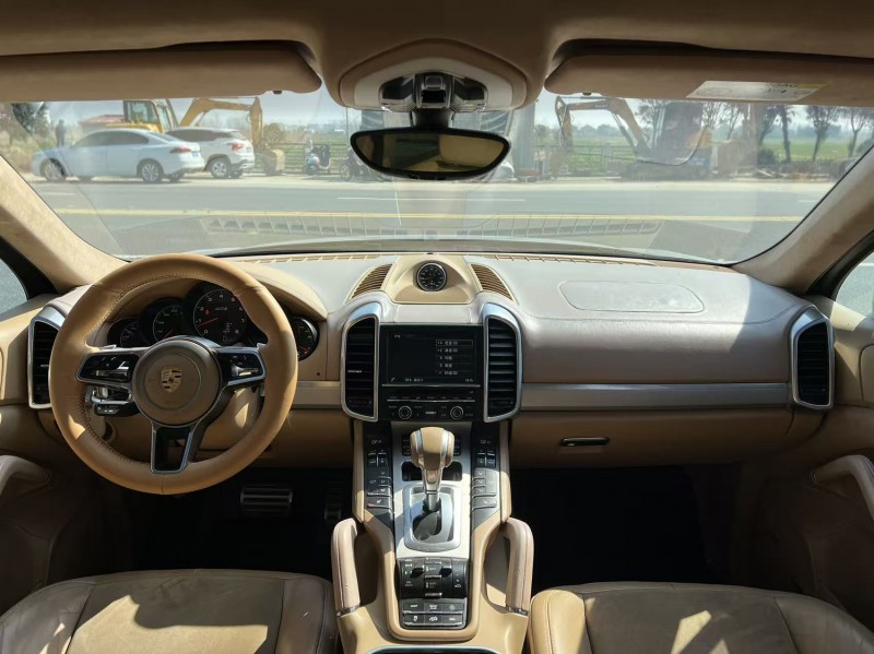 盐城15年保时捷卡宴7