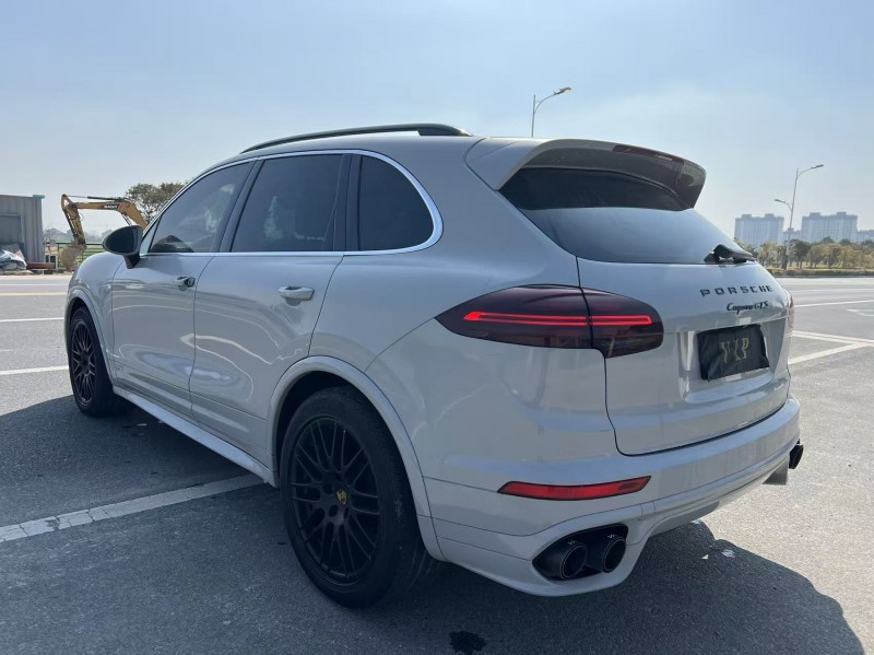 盐城15年保时捷卡宴8