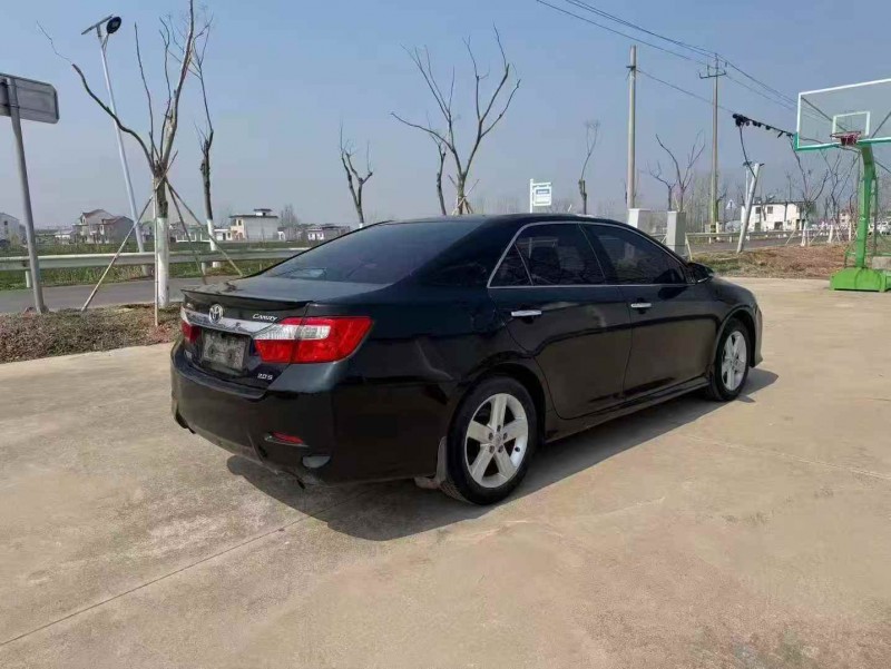 苏州13年丰田凯美瑞6