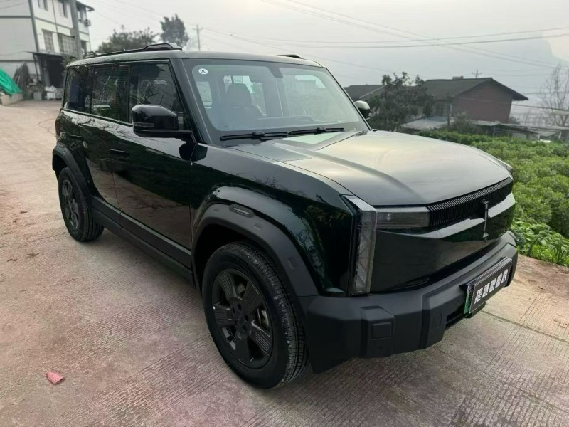 成都25年奇瑞ICAR6