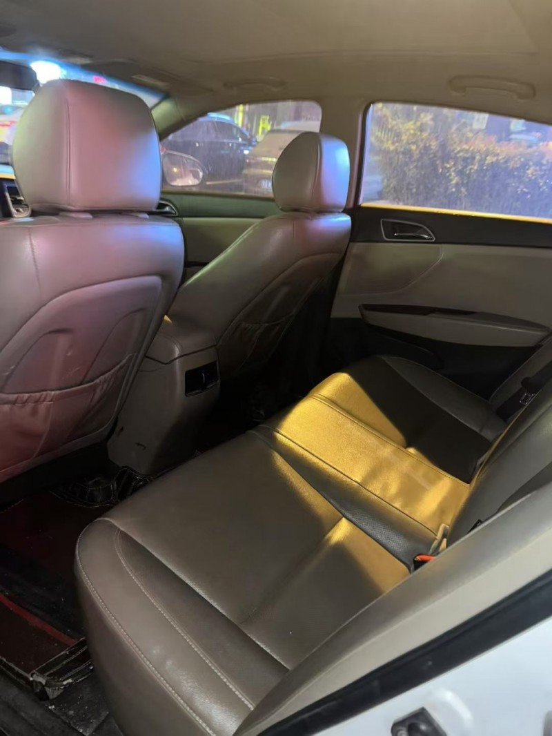 连云港15年现代名图4