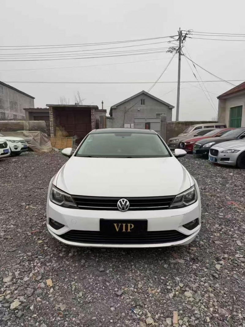 菏泽17年大众凌渡1