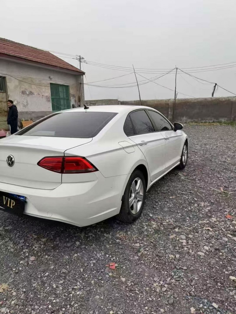 菏泽17年大众凌渡9