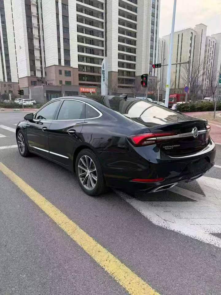 烟台21年别克君越9