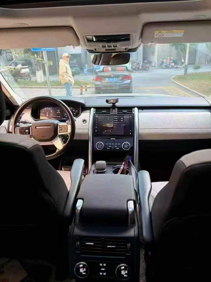 重庆21年路虎发现4