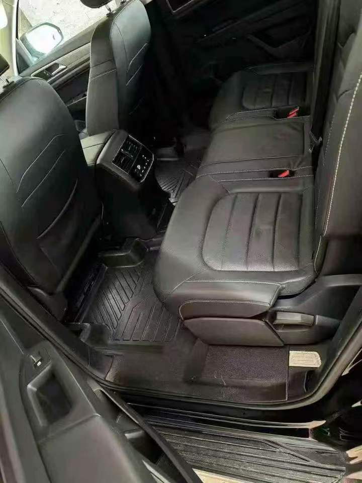 安顺20年大众途昂5