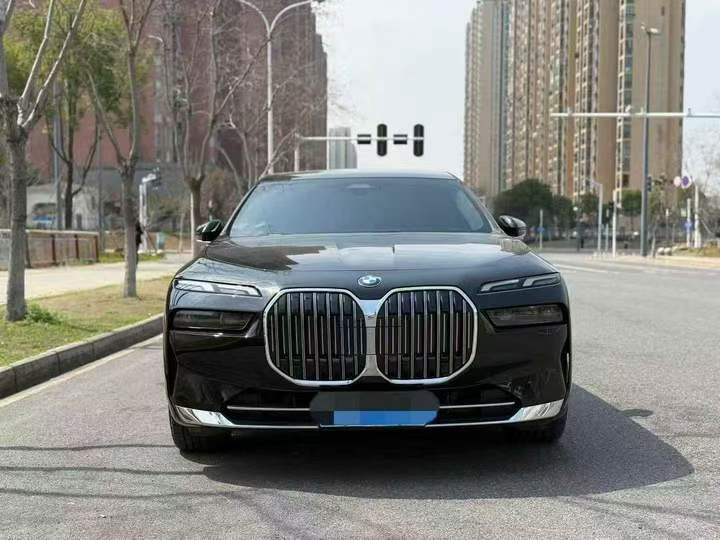 潍坊23年宝马7系1