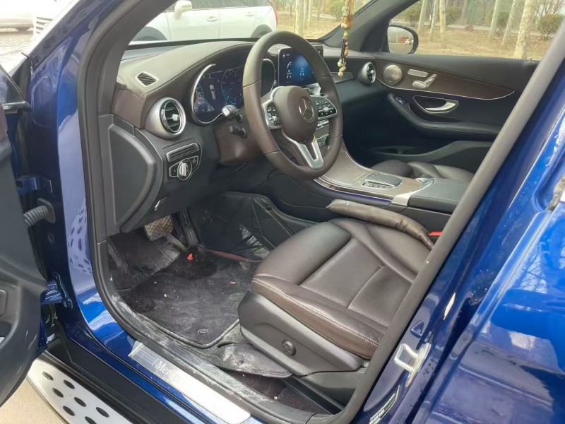 济宁22年奔驰GLC5