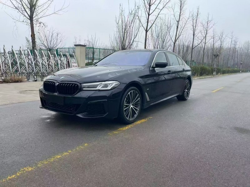 济宁21年宝马5系3