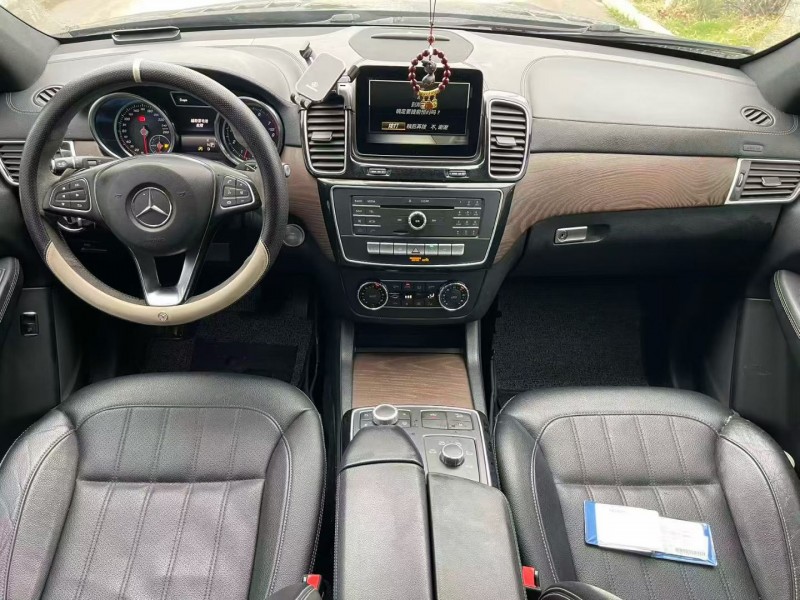 濟寧17年奔馳GLE4