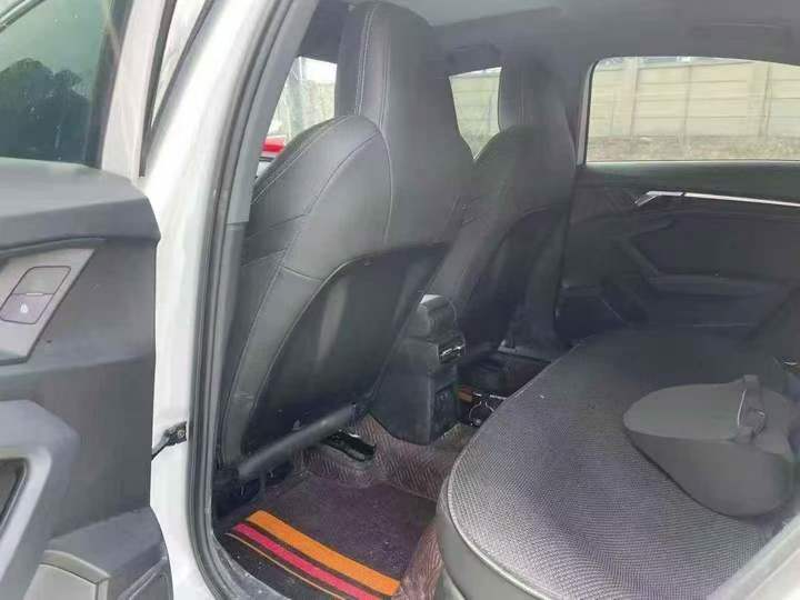 济宁24年奥迪A36