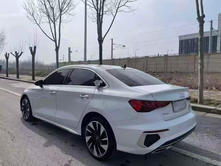 济宁24年奥迪A39