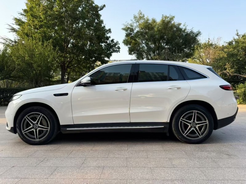 邢台22年奔驰EQC8