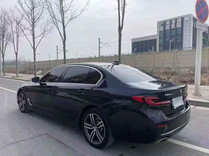 潍坊21年宝马5系8