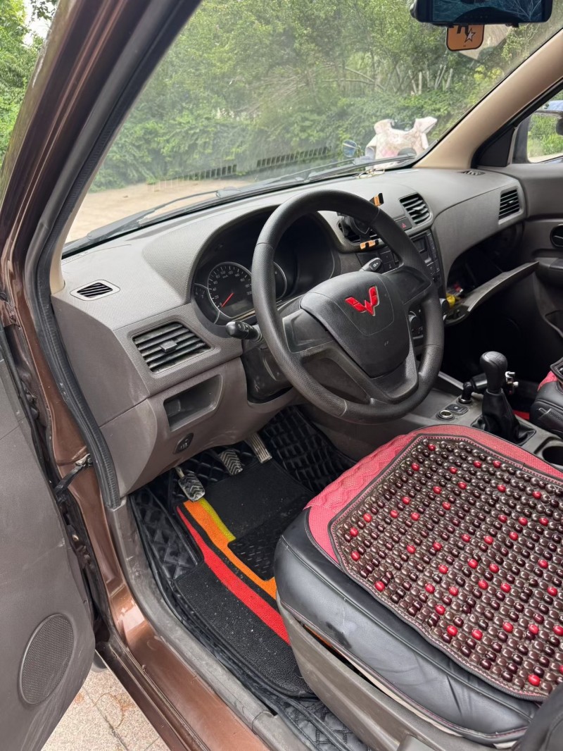 邢台22年五菱汽车宏光4