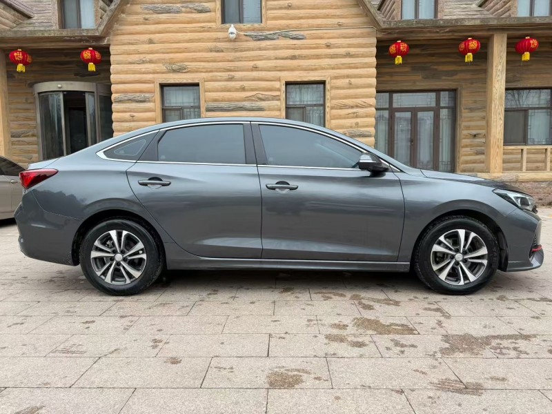 邢台23年长安汽车逸动8