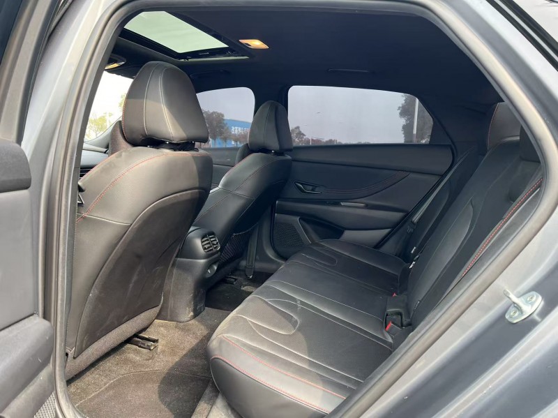 盐城24年现代伊兰特5