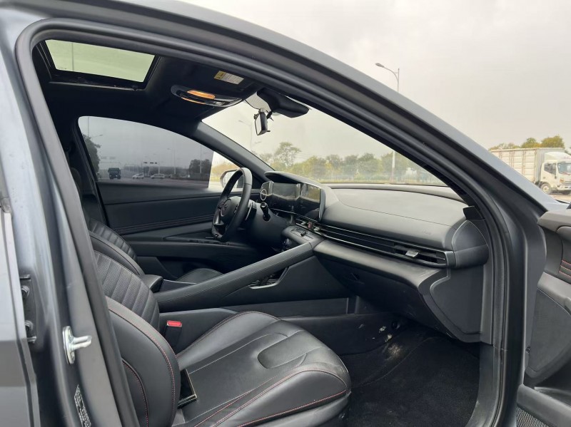 盐城24年现代伊兰特6