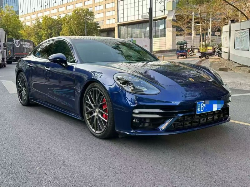 深圳22年保时捷帕拉梅拉2