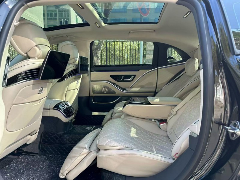 深圳21年奔驰迈巴赫S级4