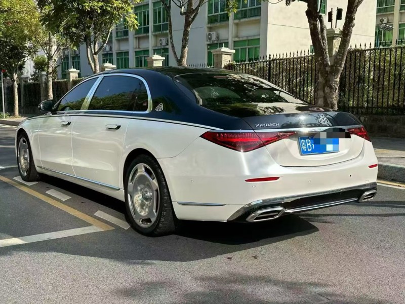 深圳21年奔驰迈巴赫S级8