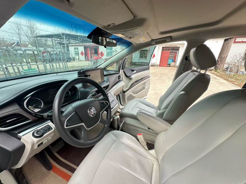 徐州21年别克GL84