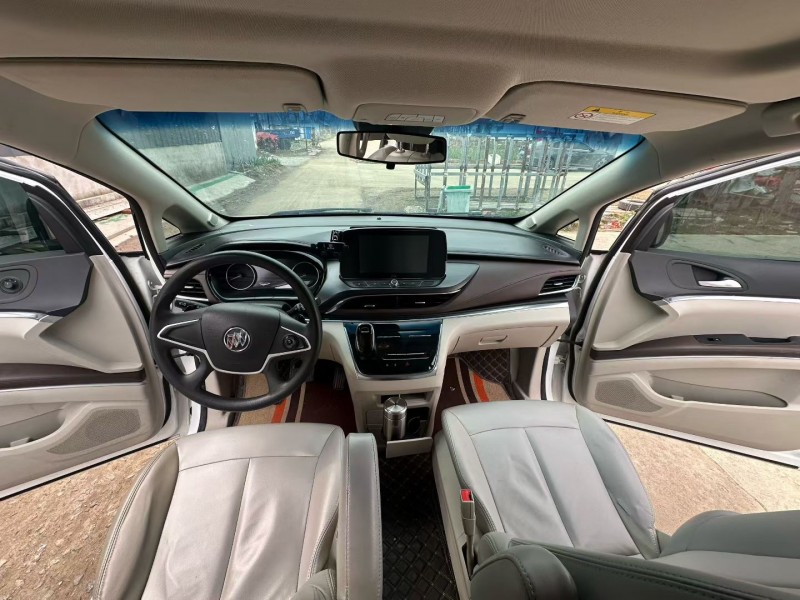 徐州21年别克GL86