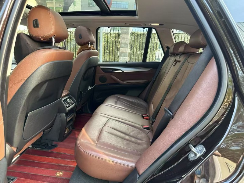 深圳19年宝马X54