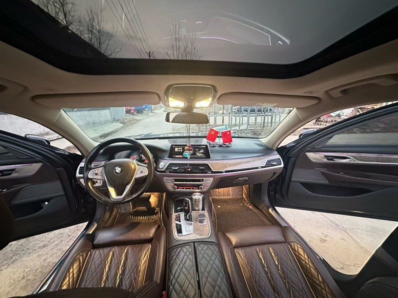 徐州20年宝马7系6