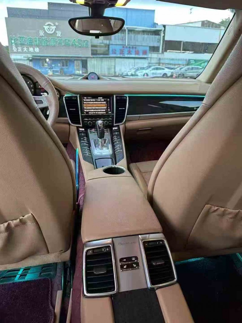 江门11年保时捷帕拉梅拉5