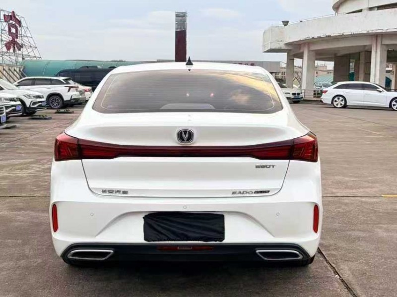 东莞24年长安汽车逸动8