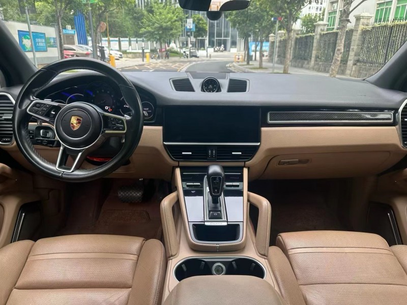 深圳18年保时捷卡宴5