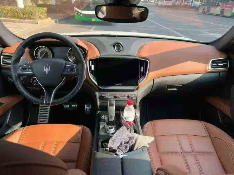 德阳24年玛莎拉蒂Ghibli4