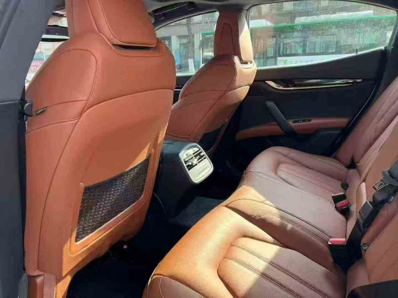 德阳24年玛莎拉蒂Ghibli5