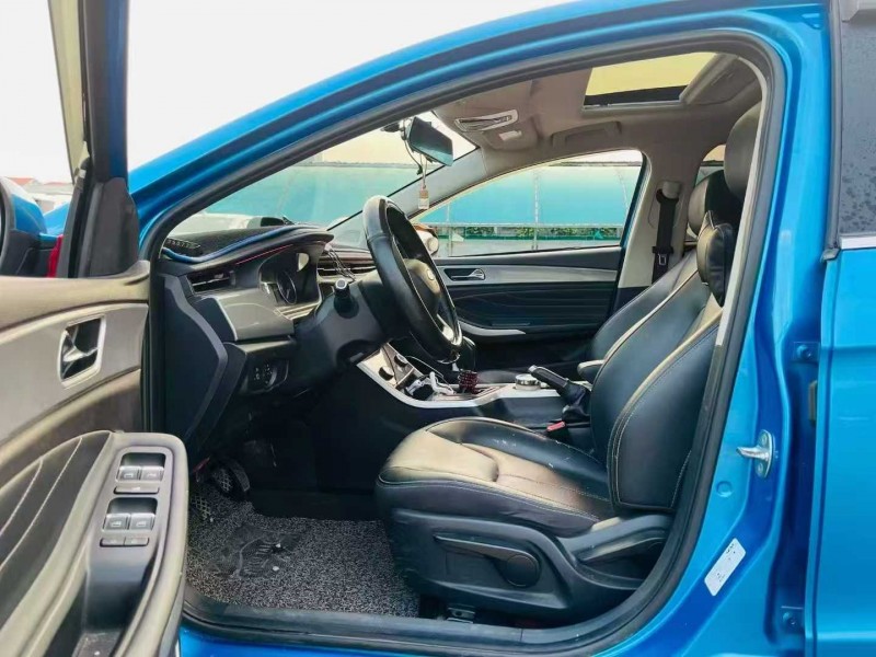 東莞20年奇瑞艾瑞澤4