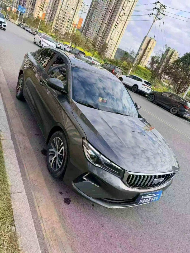 广元25年吉利帝豪3