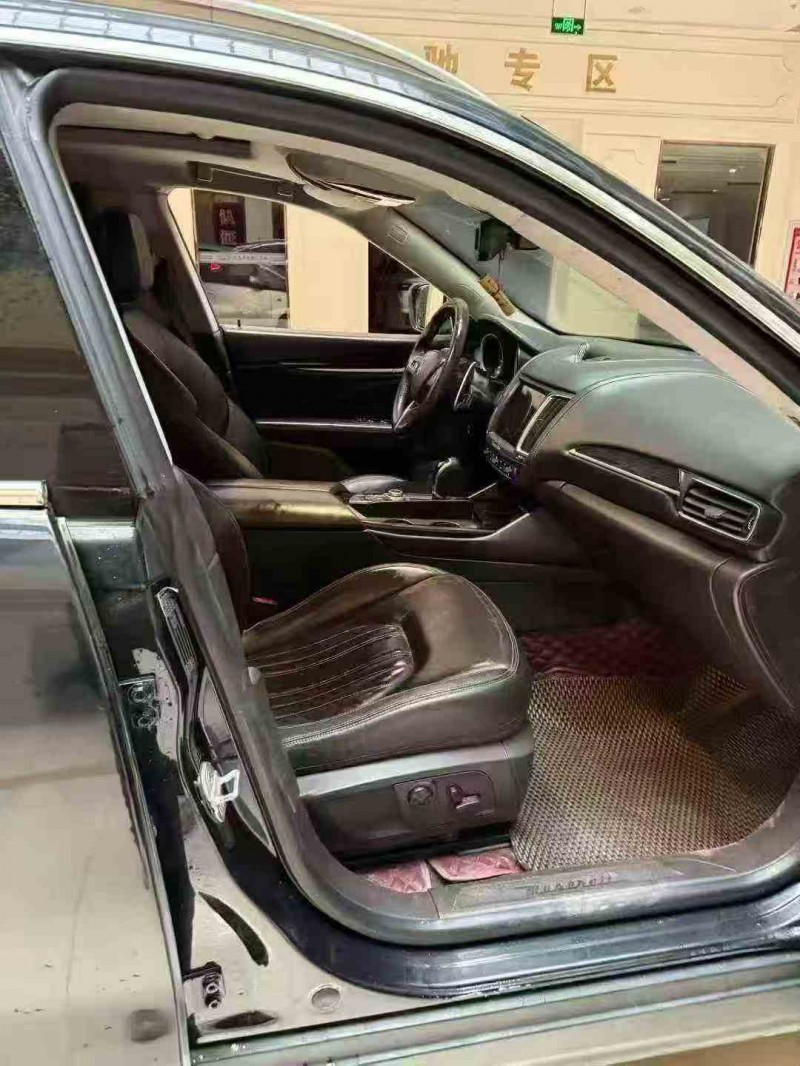 马鞍山17年玛莎拉蒂Levante4