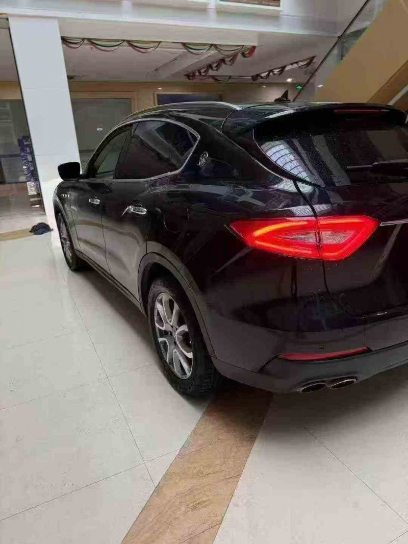 马鞍山17年玛莎拉蒂Levante8