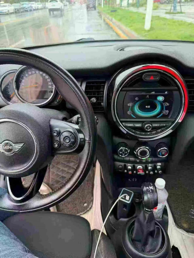 遂宁18年宝马迷你5