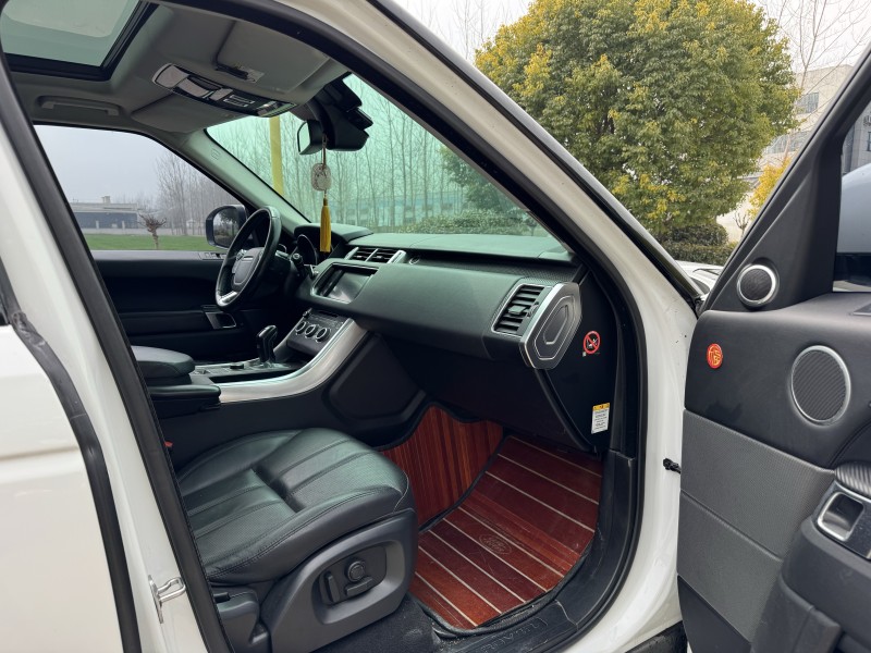 盐城16年路虎揽胜运动5