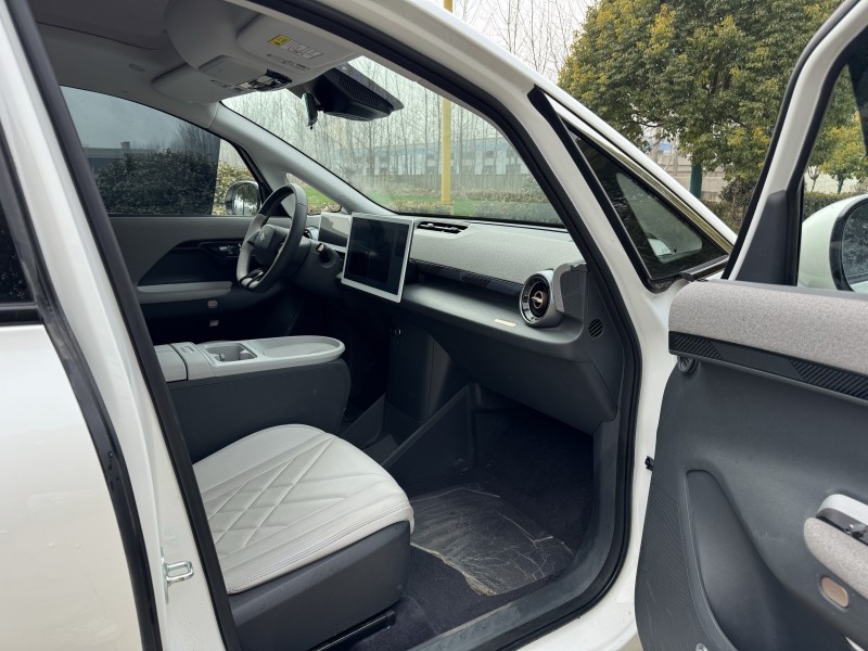 鹽城25年極狐汽車考拉8