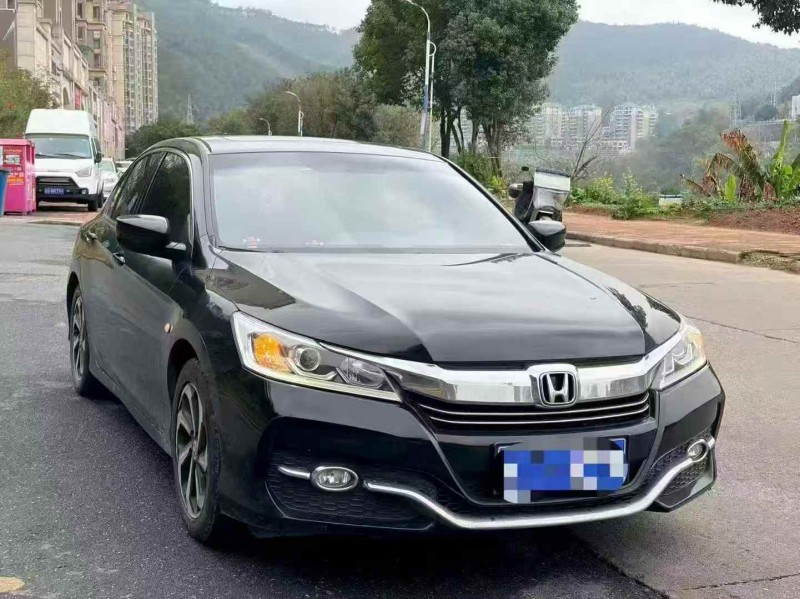 三明16年本田雅阁3