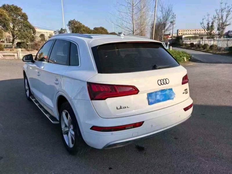 苏州20年奥迪Q58